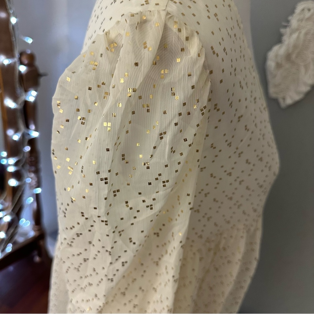 •nwt• Aritzia Sunday Best Jinx escape white & gold dress - Picture 9 of 11